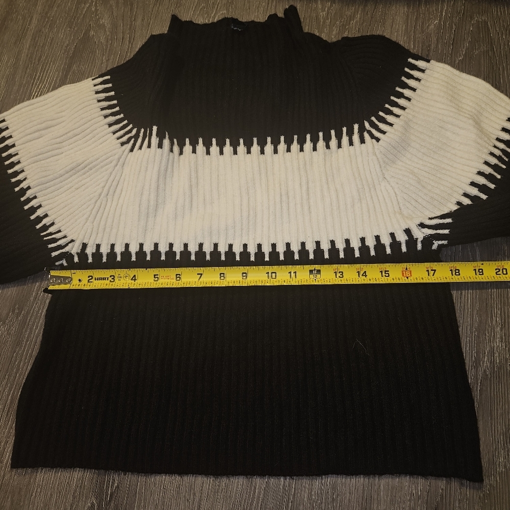 French Connection black and white sweater - Picture 6 of 8